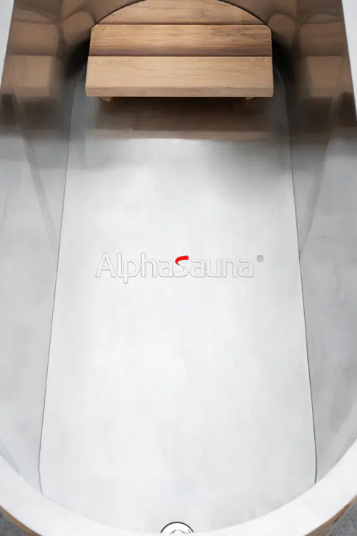 gym with cold plunge water chiller-Alphasauna