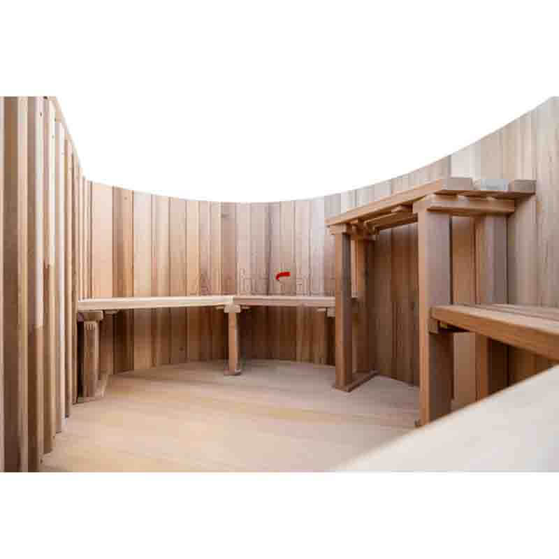 cedar_hot_tub_(interior_view)