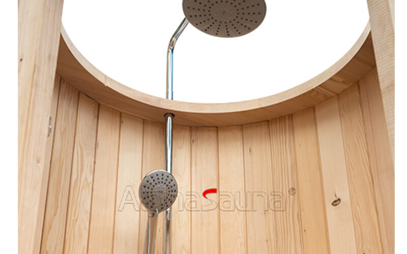 the_interior_of_the_wooden_shower_room-alphasauna
